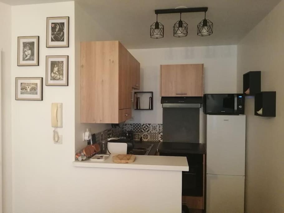 Apartament Fadil Valenciennes Zewnętrze zdjęcie