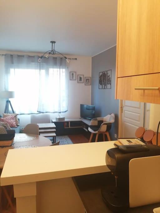 Apartament Fadil Valenciennes Zewnętrze zdjęcie