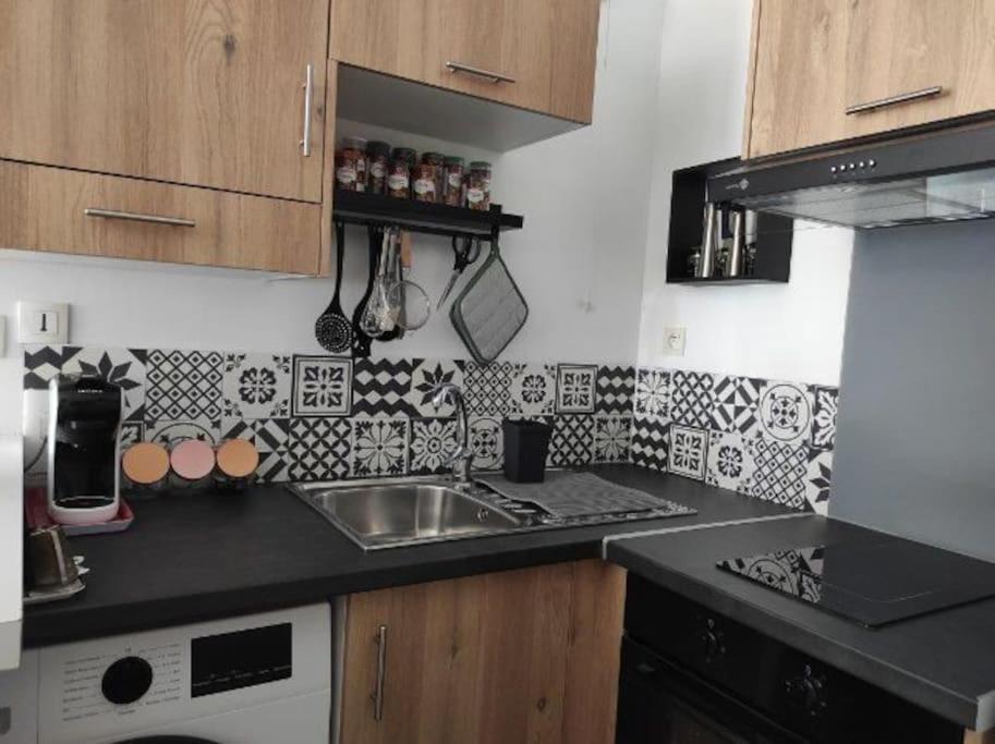 Apartament Fadil Valenciennes Zewnętrze zdjęcie